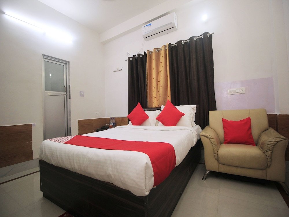 Фото Oyo 12992 Prince lodge