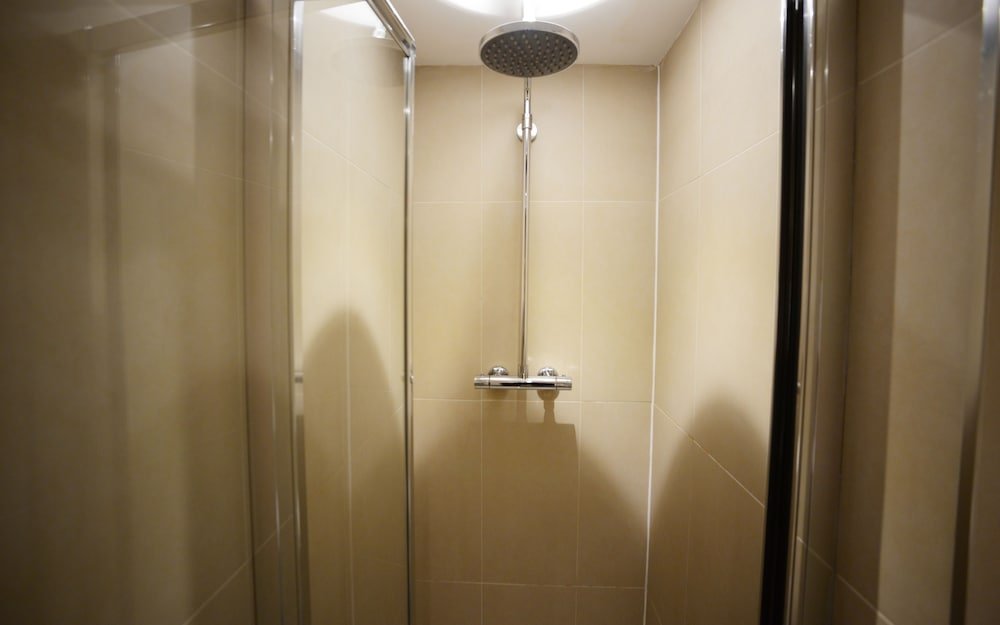 Фото Waterside Hotel & Leisure Club