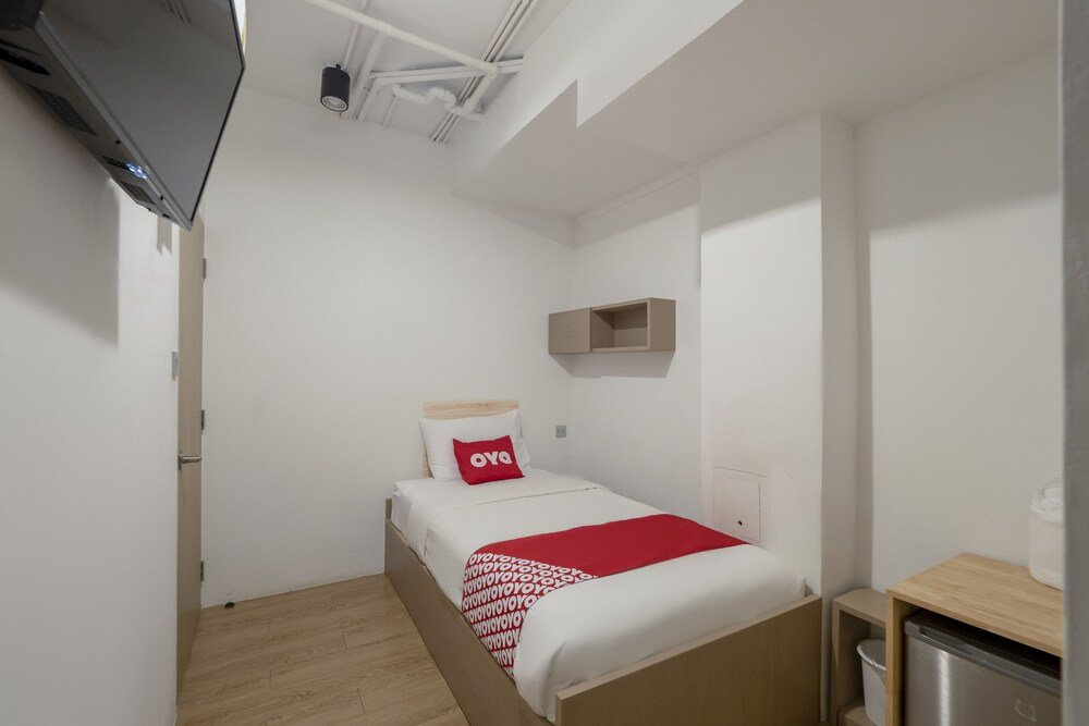 Фото Oyo 982 Charurat Suite