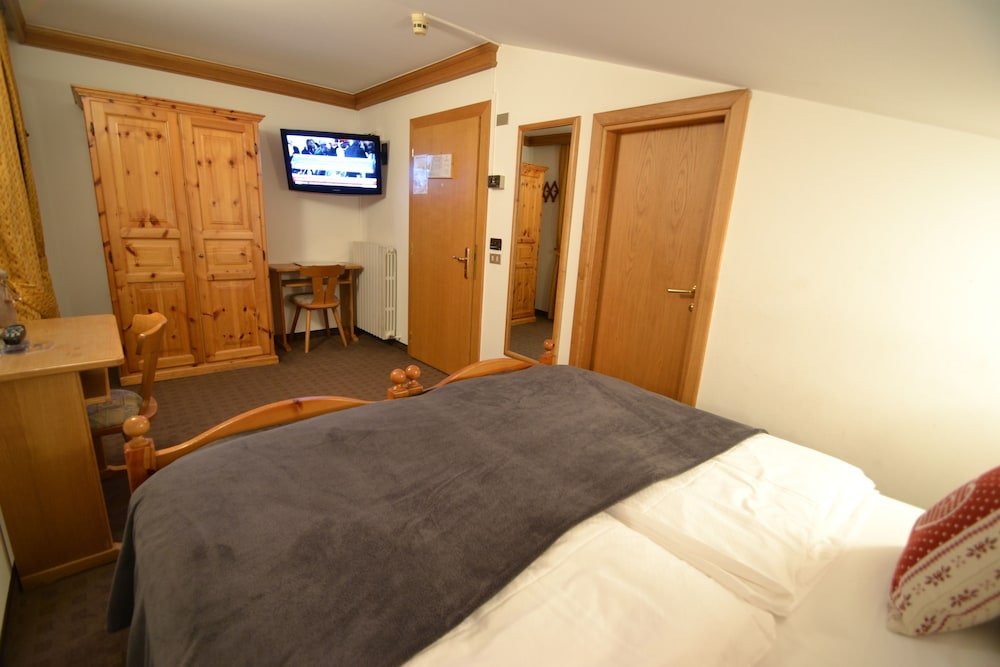 Фото Hotel Piccolo Tibet