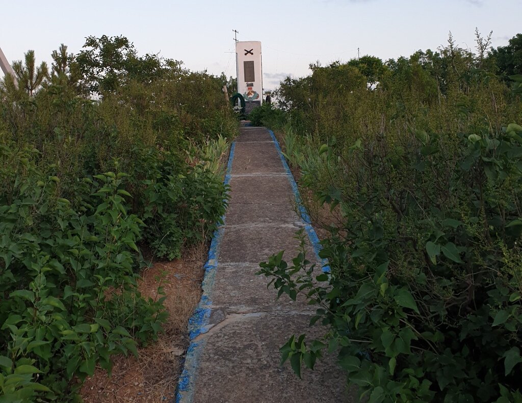 Памятник, мемориал Защитникам Батареи № 10, Севастополь, фото