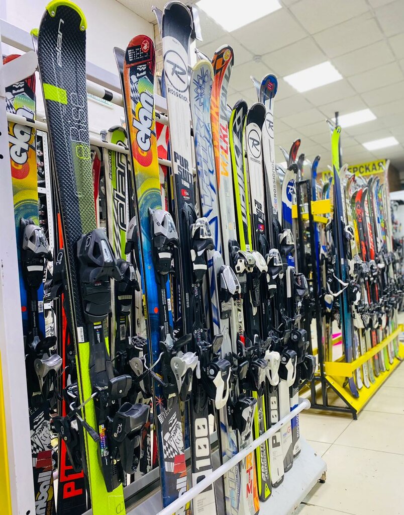سلع رياضية Snowboard and ski rental in Izhevsk ، إيجيفسك، صورة