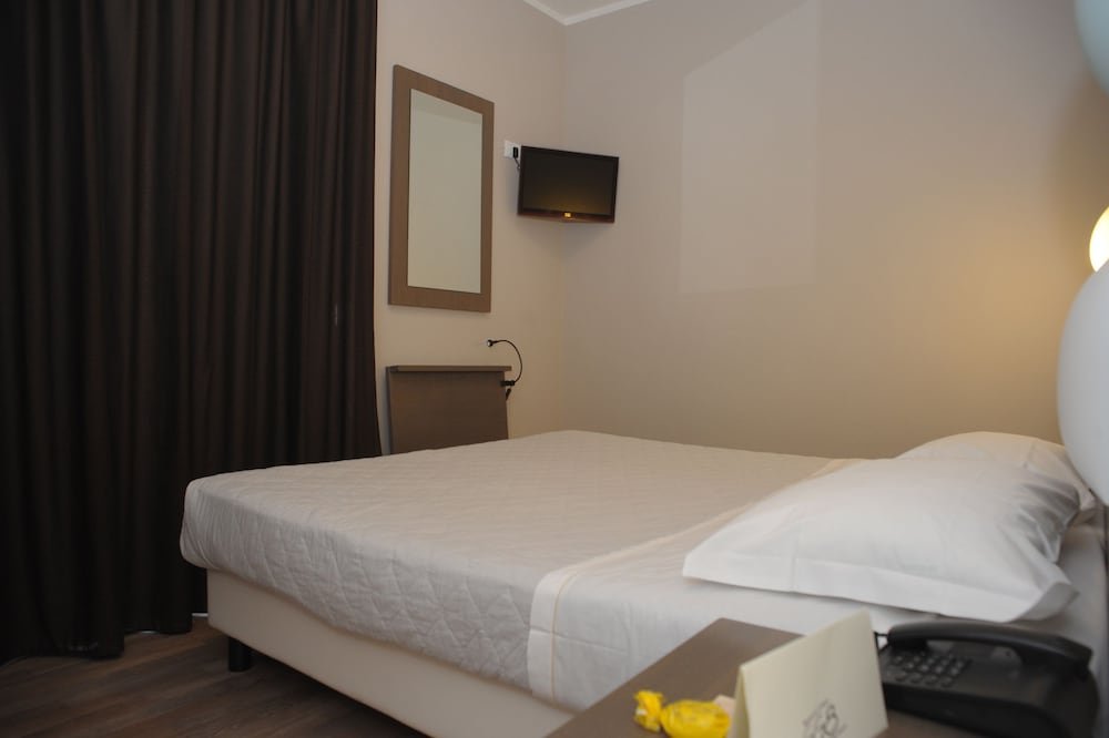 Фото Gg8 Restaurant & Hotel