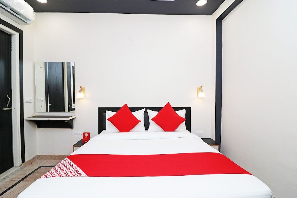 Фото Oyo 29423 03 Townhouse Inn