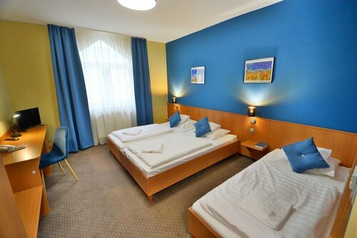 Гостиница Hotel Platan в Секешфехерваре