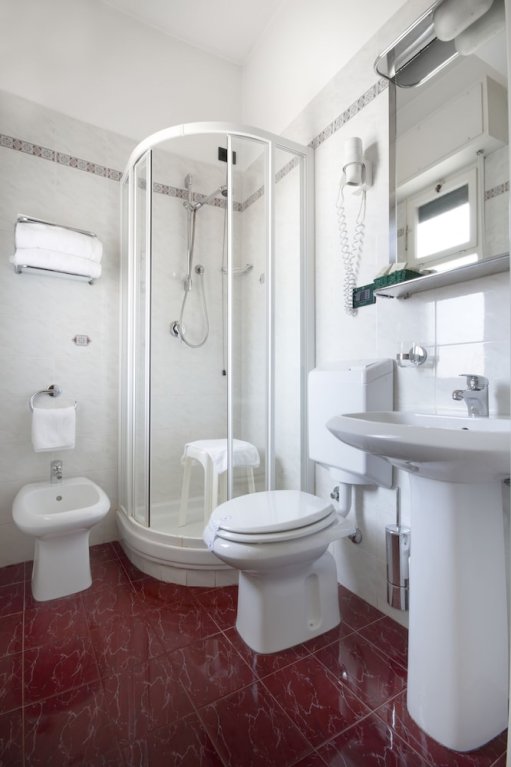 Фото Hotel Adriana