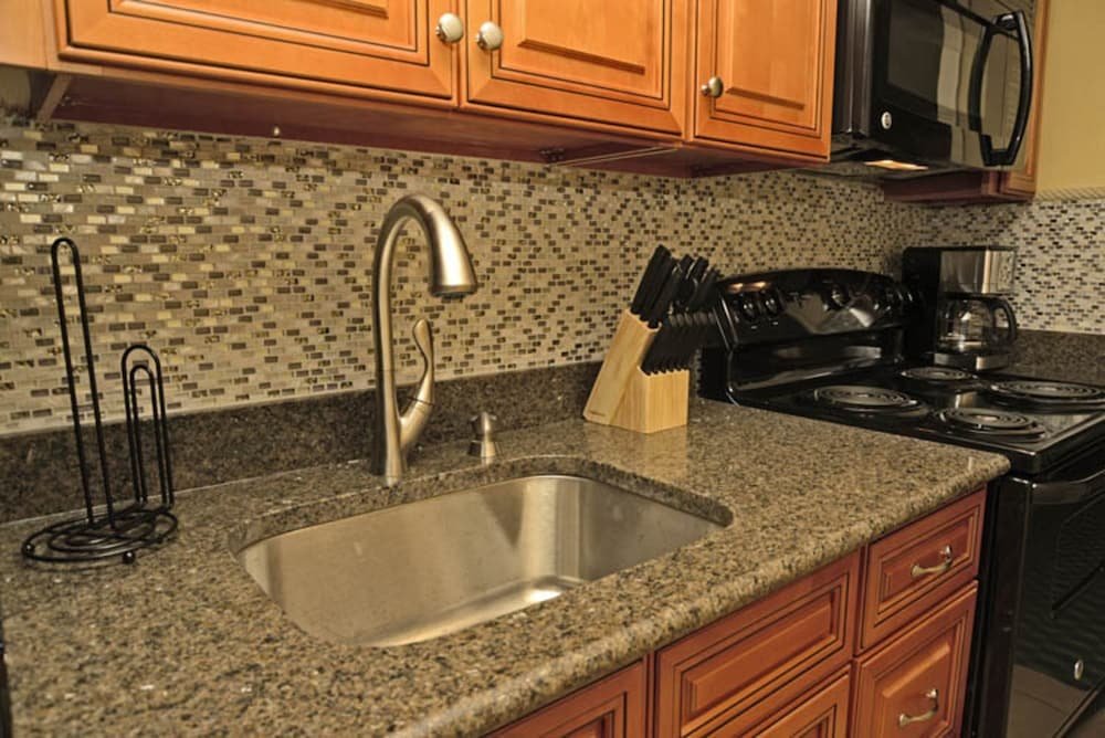 Фото Coral Beach Resort by Elliott Beach Rentals