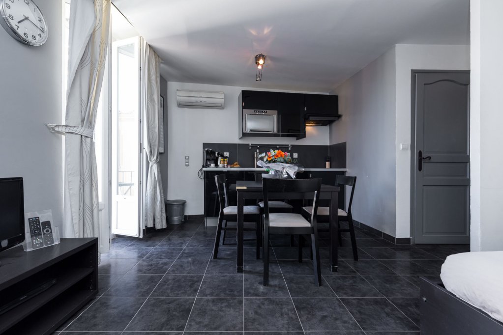 Фото Hôtel Simone