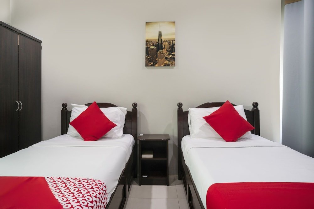 Фото Oyo 557 Samantha's Apartelle