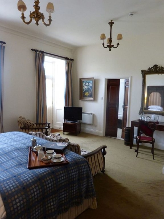 Фото Moonfleet Manor