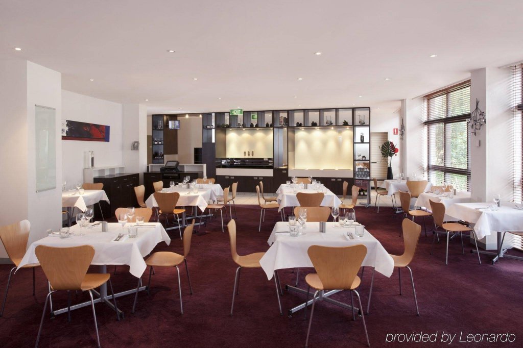 Фото Holiday Inn Melbourne Airport