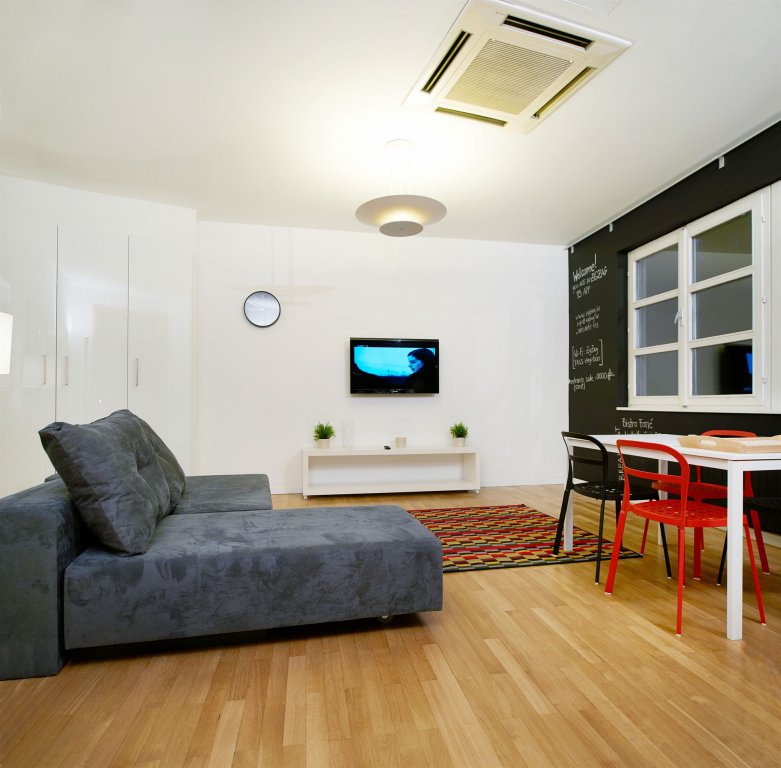 Фото Central Downtown Apartments by Irundo