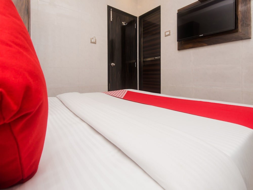 Фото Oyo 7481 Hotel Plaza
