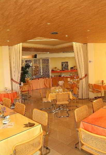 Фото Hôtel Les Nomades Beaune