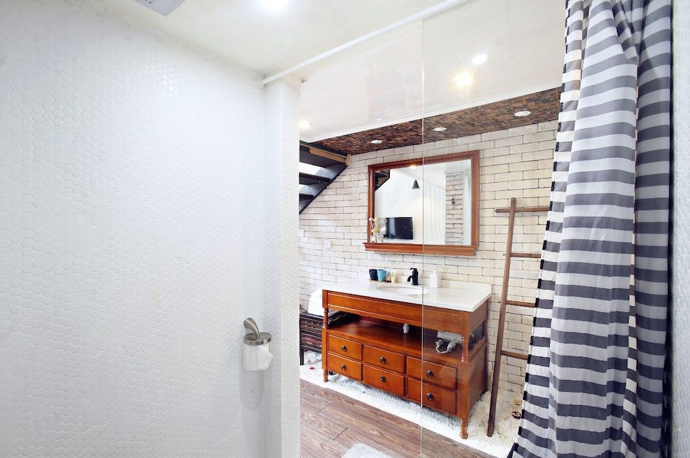 Фото Vivian's Apartment