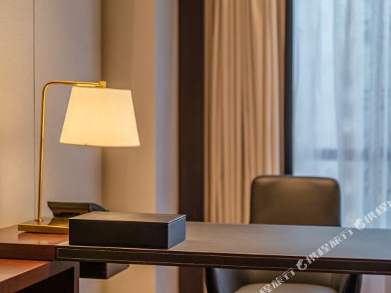 Фото Fairmont Wuhan