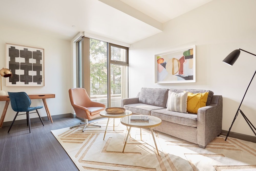 Фото Sonder by Marriott Bonvoy Revival Apartments English Bay