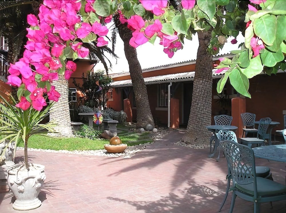 Фото The Secret Garden Guesthouse