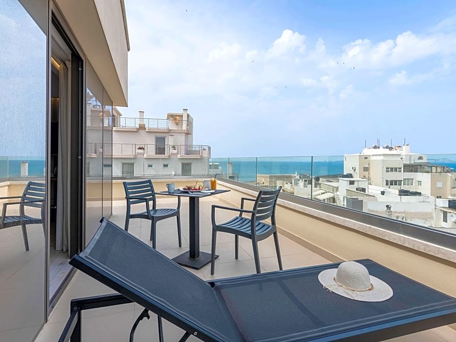 Фото Ibis Styles Heraklion Central Hotel