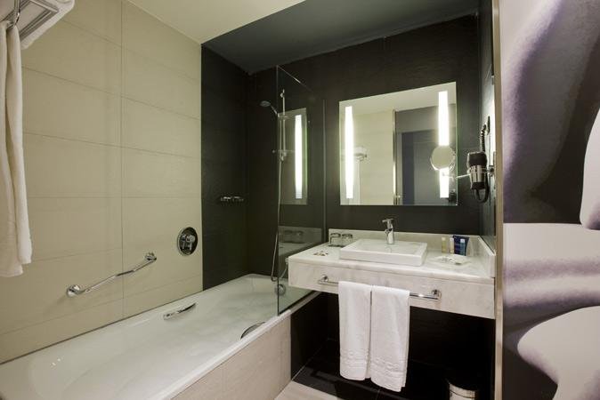 Фото Hotel Zentral Castellana Norte