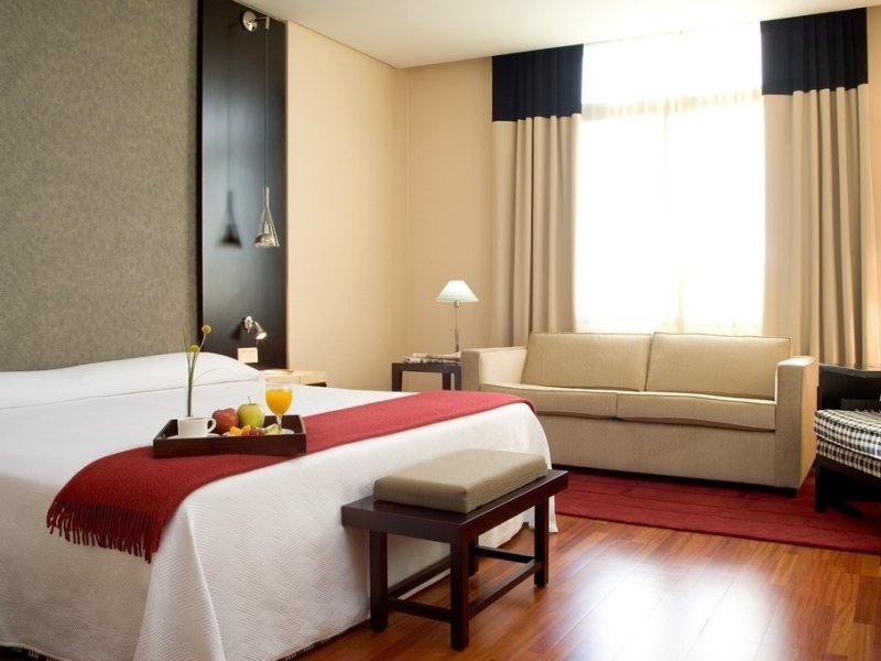 Фото Nh Avenida Jerez