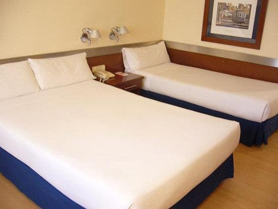 Фото Tres Torres Atiram Hotel