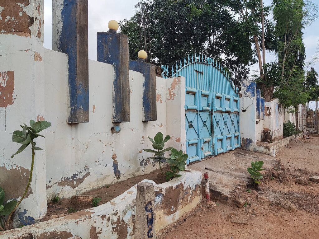 Construction and finishing works Dwen adwen pa, Earth, photo