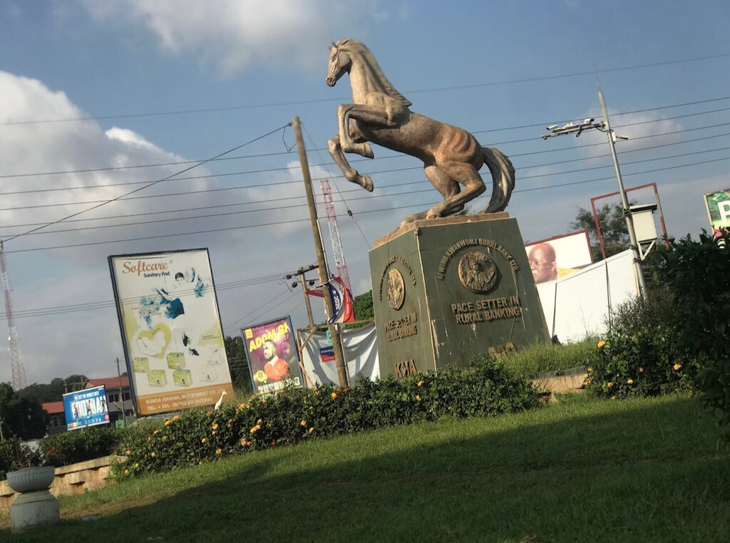 Road safety equipment Ahodwo Circle, Kumasi, photo
