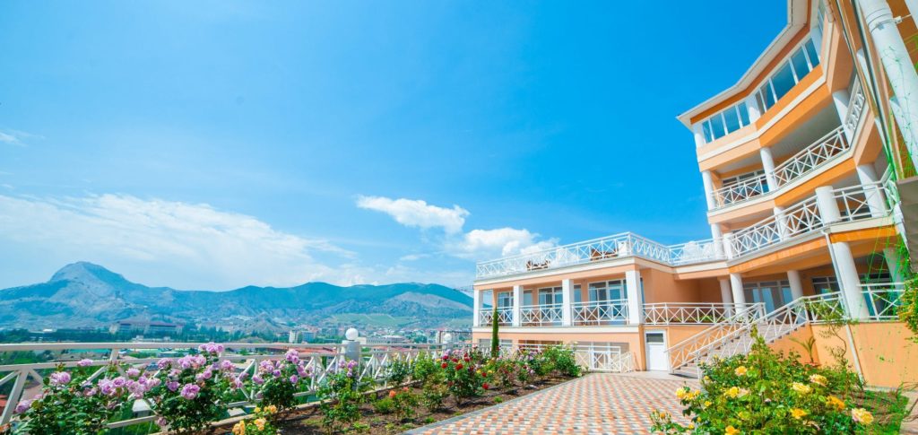 Фото отеля 2