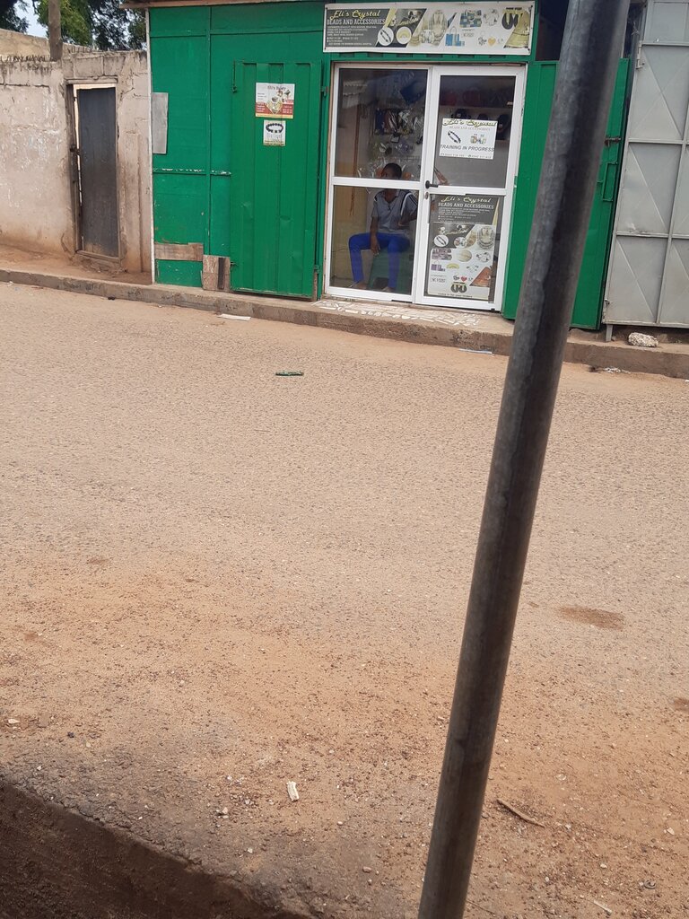 Art supplies and crafts Eli's Crystal, Accra, photo