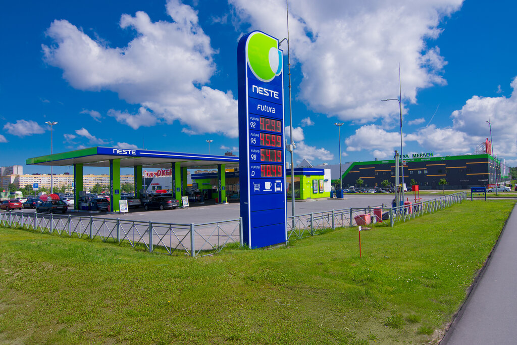 Gas station Neste, Saint Petersburg, photo