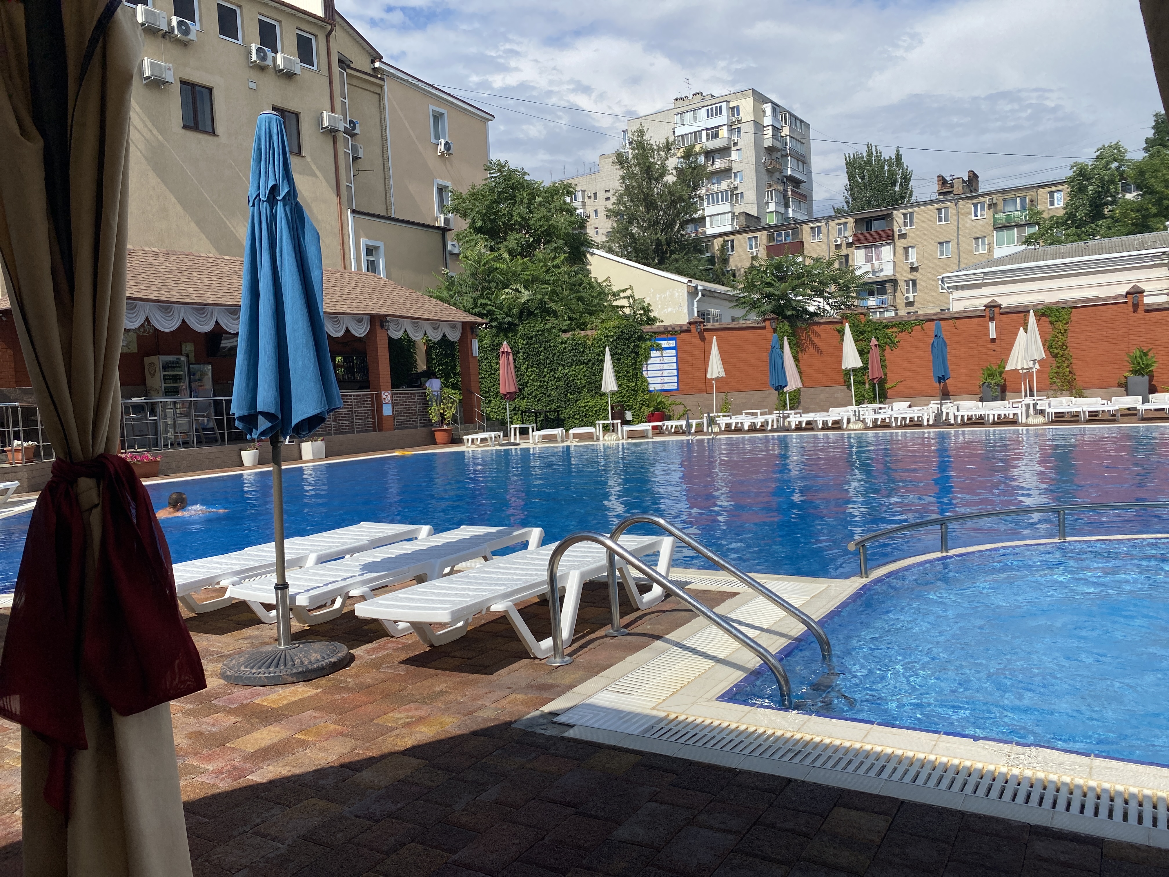 Фото Шери Холл