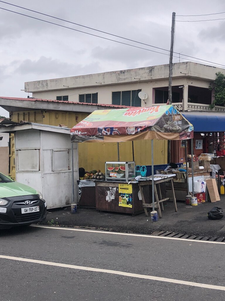 Vegetables and fruit wholesale Fruit Joint, Accra, photo