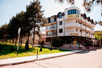 Hotel Leto (proyezd Zolotoy Bereg, 14/2) ، فندق