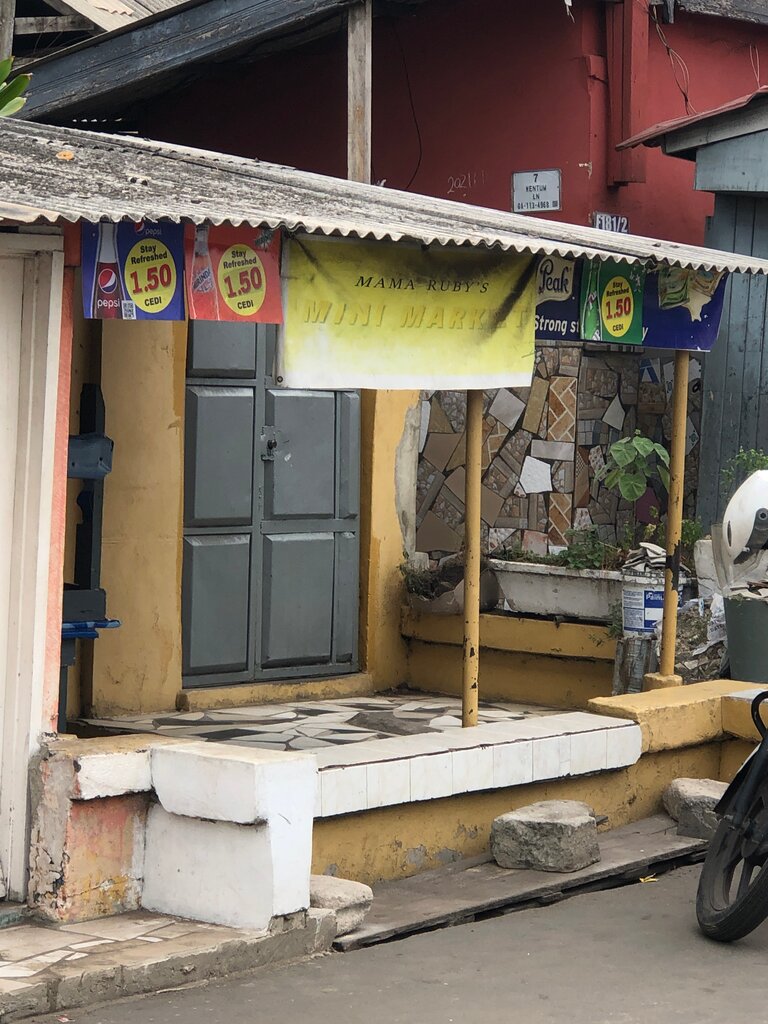 Grocery Mama Rubi’s Mini Market, Accra, photo