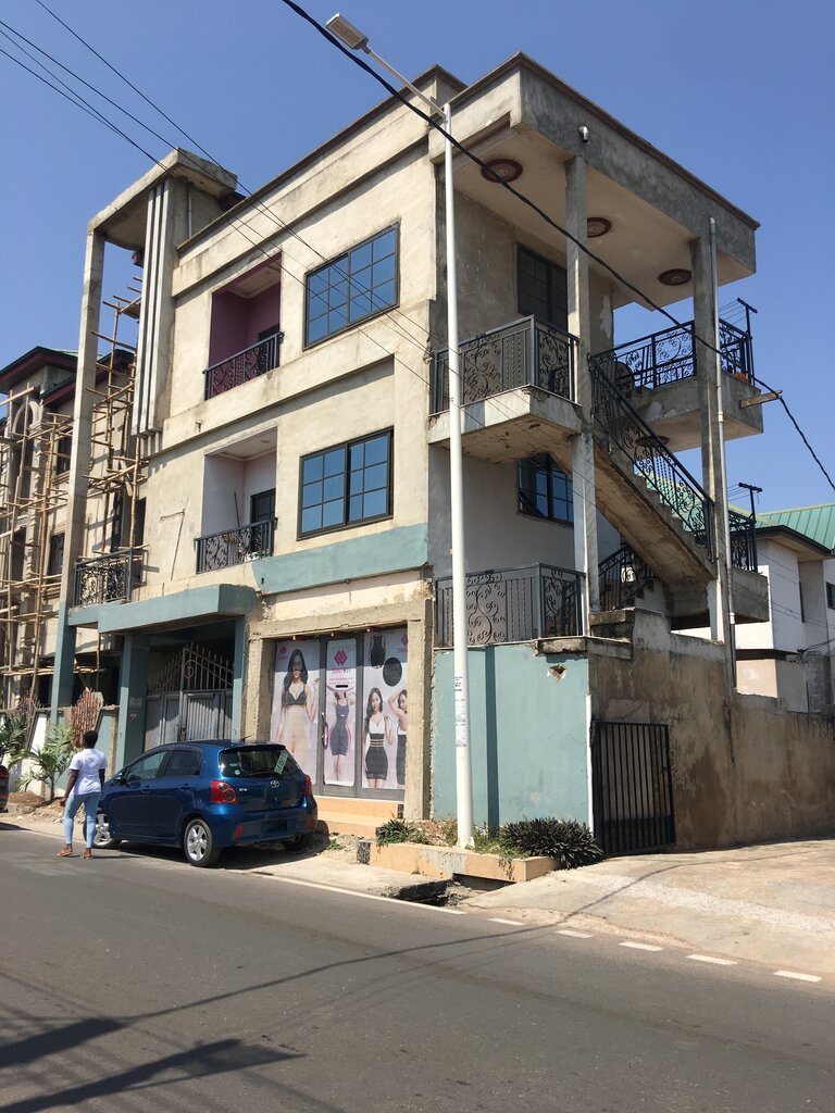 Lingerie and swimwear shop Shapesy shapewear, Accra, photo