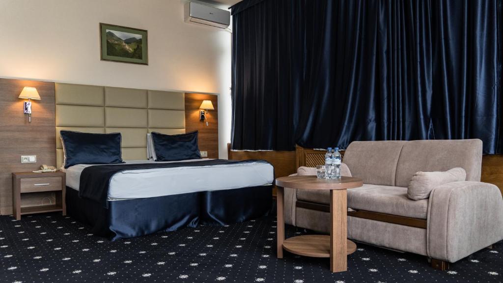 Фото Central City