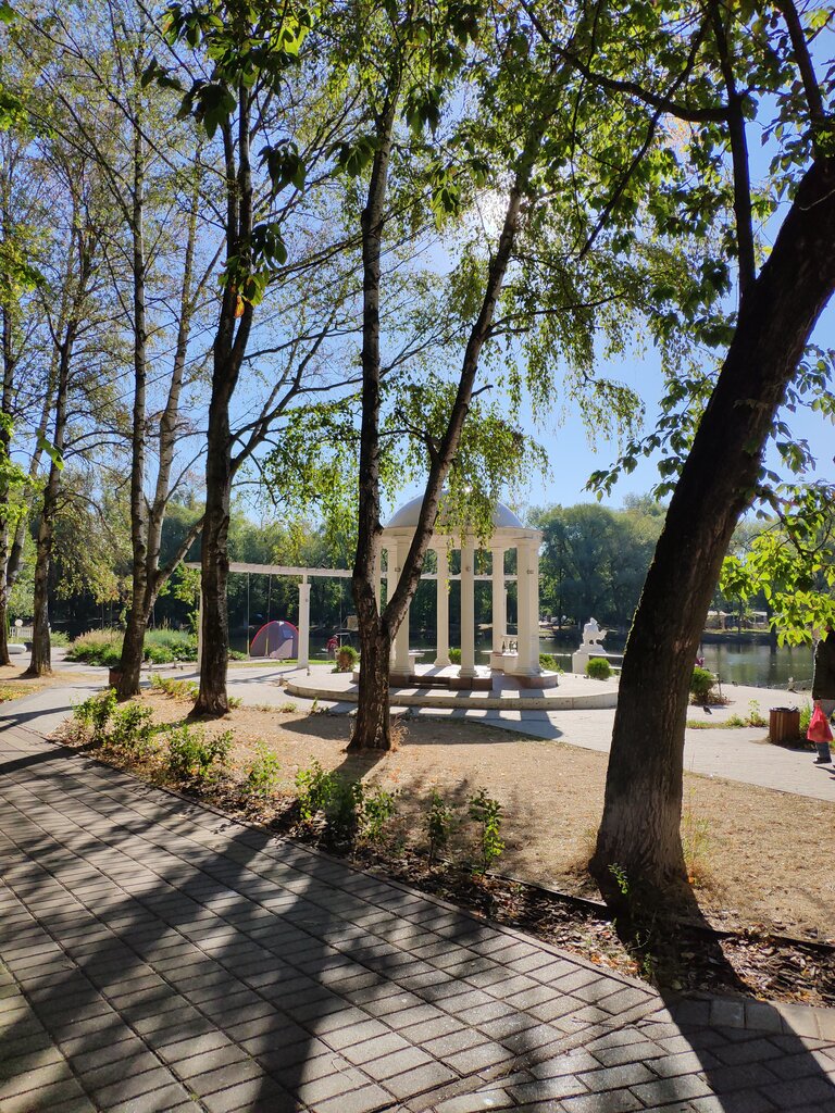Genre sculpture Женщина с младенцем, Ramenskoe, photo