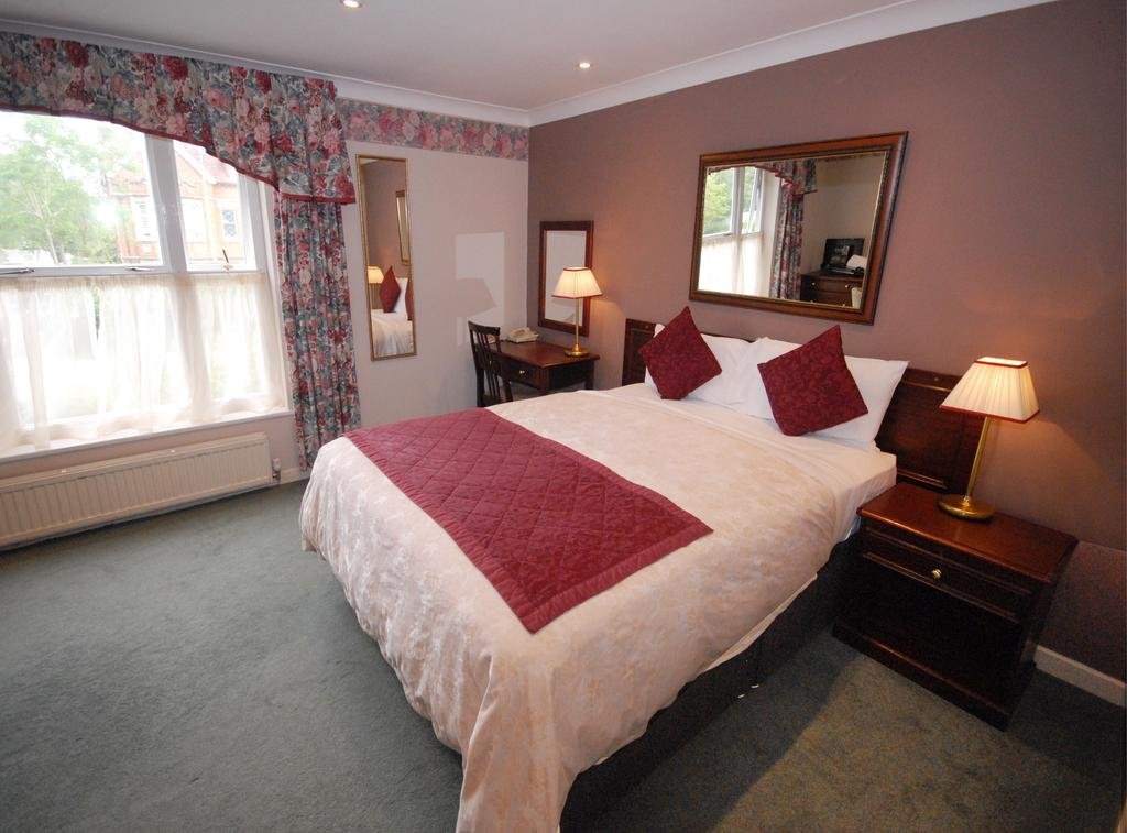 Фото Marlborough house hotel