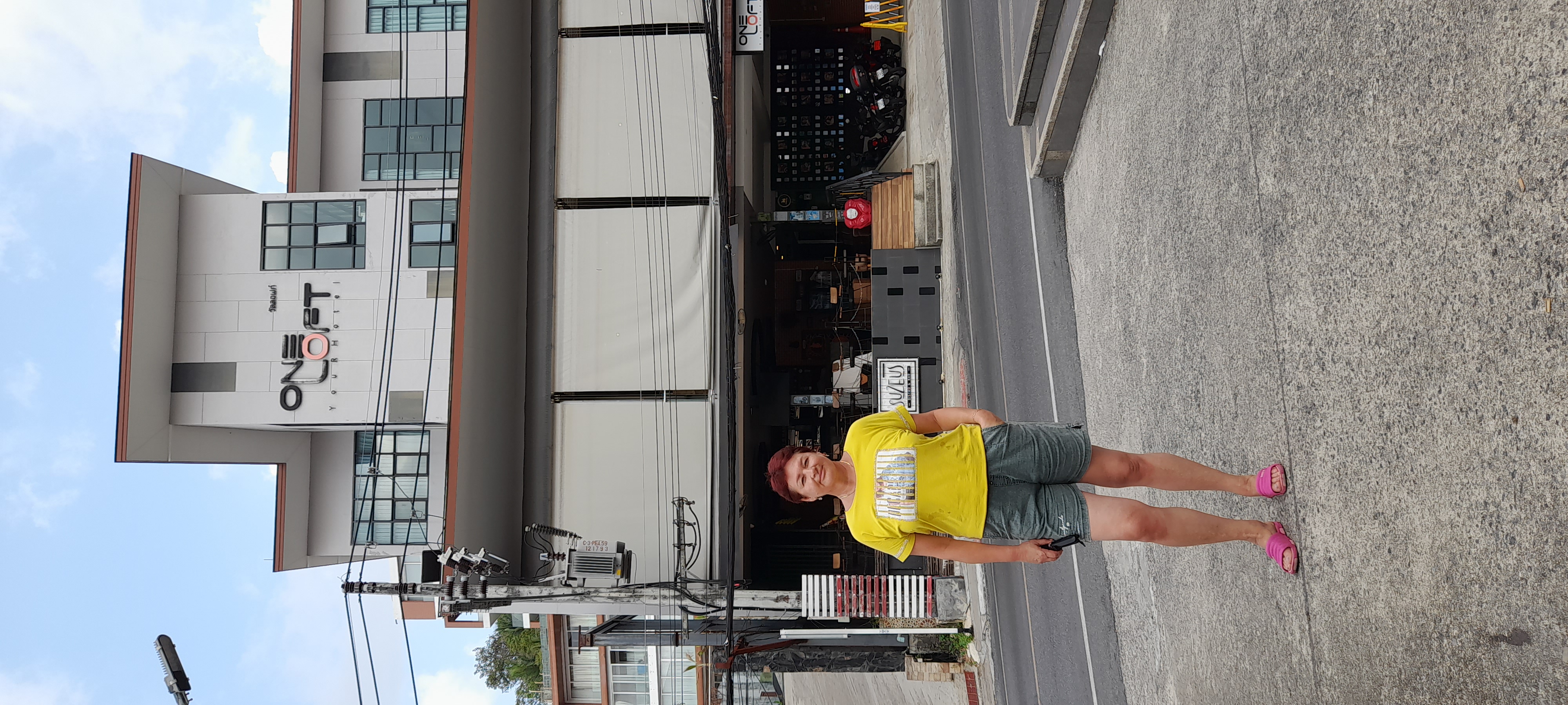 Фото Oneloft Hotel