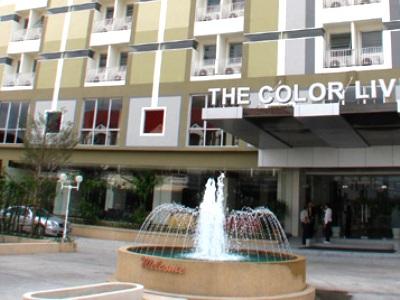 Фото The Color Living Hotel