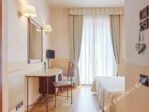 Гостиница Hotel Semifonte в Поджибонси