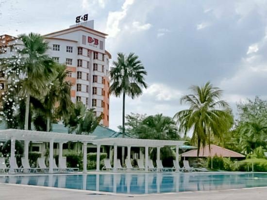 Гостиница Hotel Darulaman Jitra