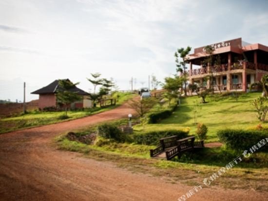 Фото Baan Rai Sujira