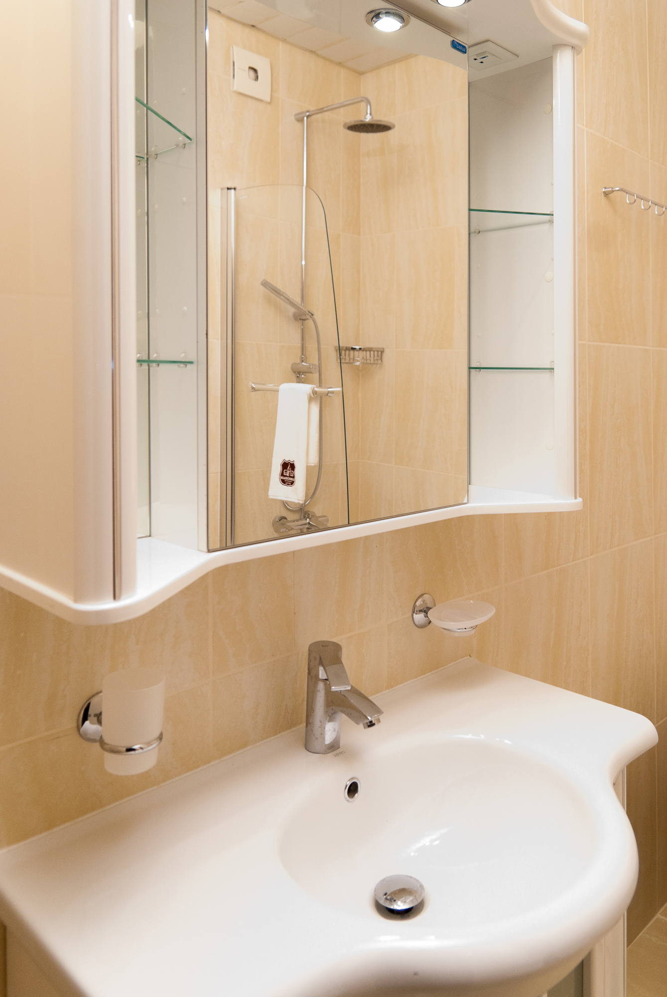 Фото Замковый