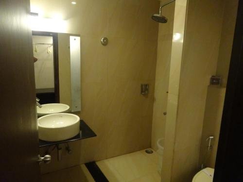 Фото Hotel Saluja