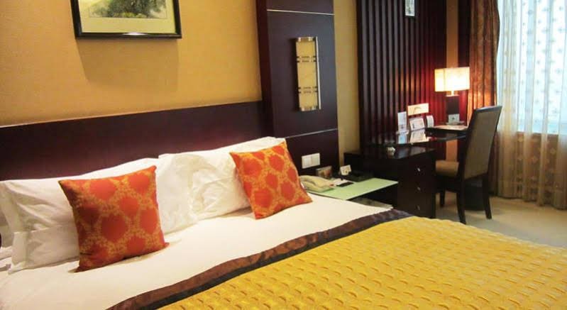 Фото Howard Johnson Wyndham Leonora plzaz Shanghai