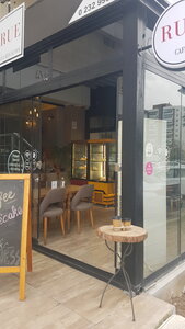 Rue Cafe & Cheesecake House (Yalı Mah., 6523 Sok., No:32AB, Karşıyaka, İzmir, Türkiye), kafe  Karşıyaka'dan