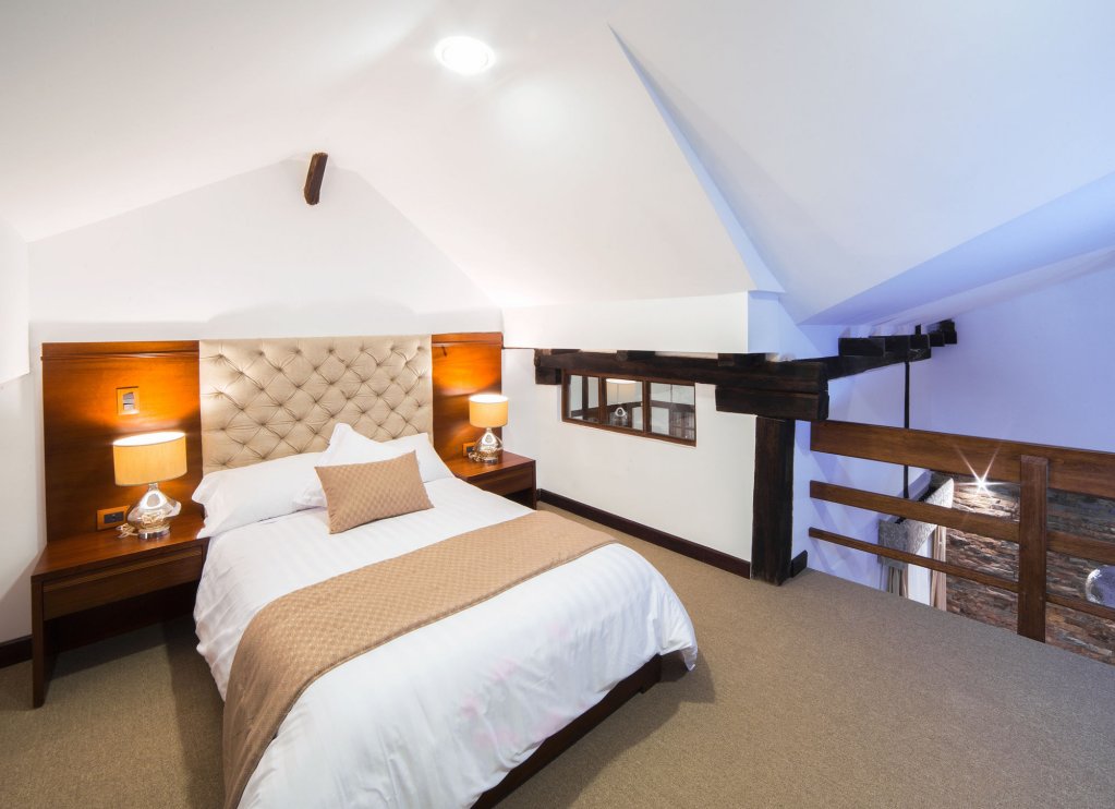 Фото Felicia Hotel & Suites