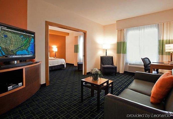 Фото Fairfield Inn & Suites Santa Rosa Sebastopol